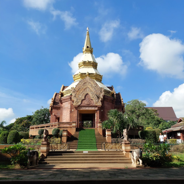 วัดป่าสาลวัน (หลวงพ่อพุธ) (Wat Pa Salawan (Luang Pho Put)) Photo 1 of 5