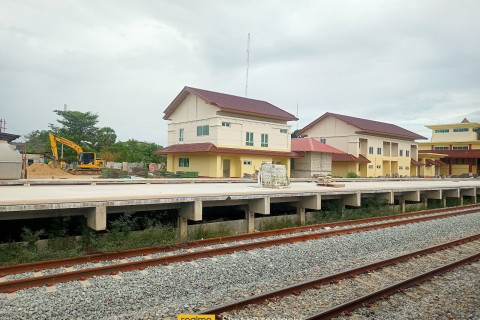 สถานีรถไฟบ้านชะอำ (Ban Cha-Am Railway Station) Photo 2 of 5