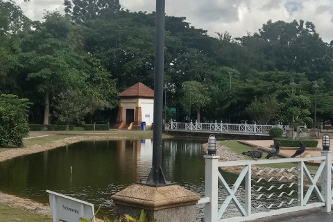 พระอนุสาวรีย์กรมหลวงชุมพรเขตอุดมศักดิ์ (Chumphon Crown Prince Monument)
