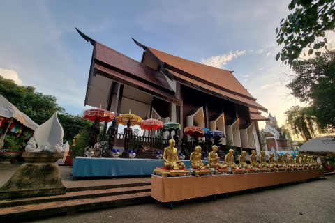 วัดศาลาลอย นครราชสีมา (Wat Sala Loy Nakhon Ratchasima) Photo 3 of 5
