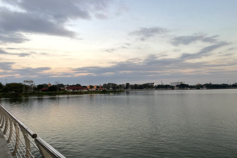 สวนสาธารณะบึงแก่นนคร (Bueng Kaen Nakhon Public Park) Photo 3 of 5