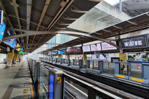 สถานีรถไฟพญาไท (Phaya Thai Railway Station) Photo 2 of 5