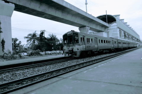 สถานีรถไฟบ้านทับช้าง Photo 5 of 5