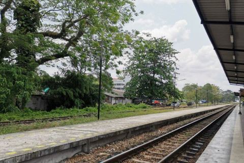 สถานีรถไฟชะอวด Photo 1 of 5