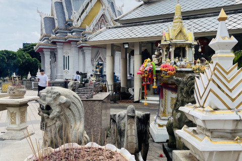 ศาลหลักเมือง ขอนแก่น (Khon Kaen City Pillar Shrine) Photo 4 of 5