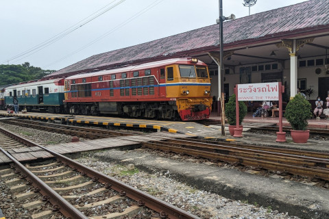 สถานีรถไฟอยุธยา (Ayutthaya Railway Station) Photo 5 of 5