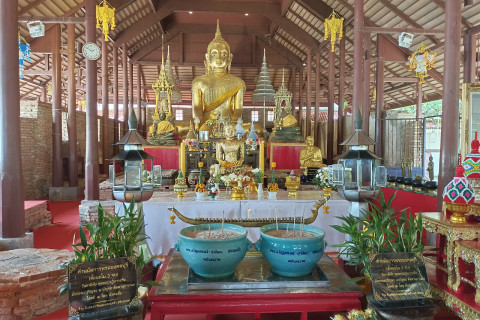 วัดมหาธาตุ (Wat Mahathat) Photo 3 of 5