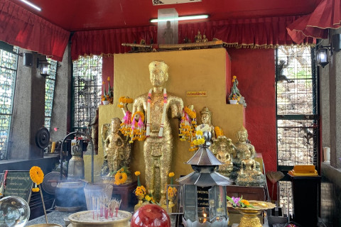 ศาลพระกาฬ ลพบุรี (Phra Kan Shrine Lopburi) Photo 4 of 5