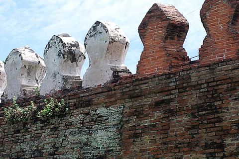 กำแพงเมืองเก่าลพบุรี (Old Lopburi City Wall) Photo 4 of 5