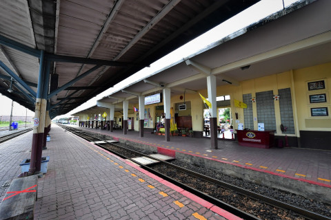 สถานีรถไฟนครสวรรค์ (Nakhon Sawan Railway Station)
