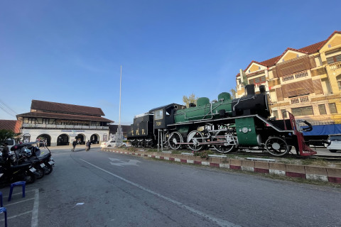 สถานีรถไฟนครลำปาง (Lampang Railway Station) Photo 2 of 5