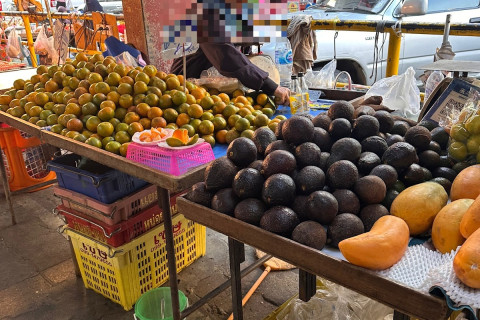 ตลาดวโรรส (Warorot Market)