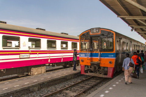 สถานีรถไฟธนบุรี (Thonburi Railway Station)