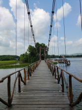 สะพานไม้เคี่ยม หนองใหญ่ (Kiem Wooden Bridge Nong Yai)