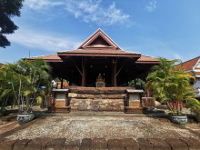 วัดมหาธาตุ (Wat Mahathat) Photo 4 of 5